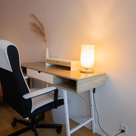 Apartment Stylish I Self Check-in & Private Parking Oulu